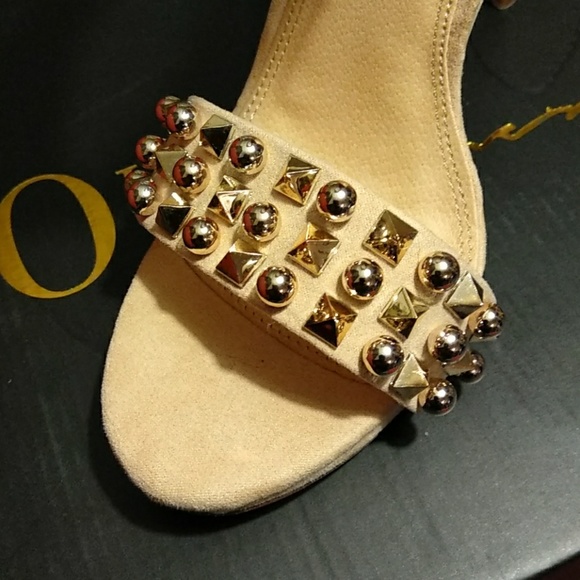 Vinny by Olivia Jaymes in Nude Suede - Picture 3 of 4